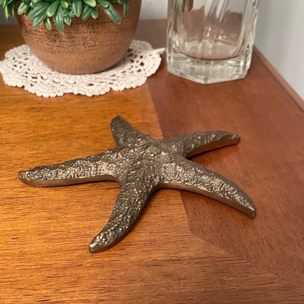 VINTAGE FRITZ Brass The Very Finest Star Fish Decor Paperweight KOREA Nautical